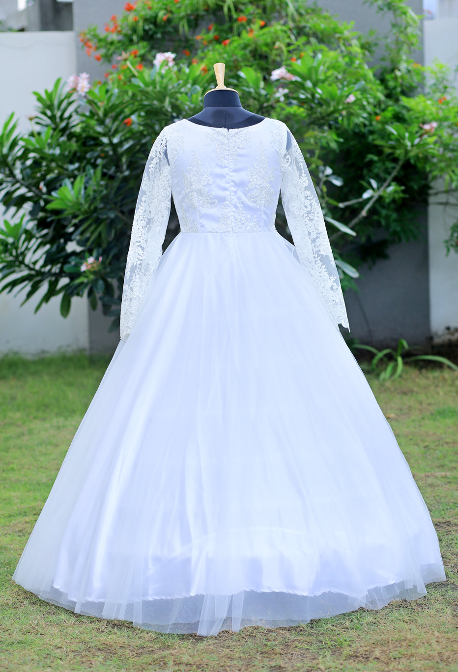 White Church Wedding Gown with High Neck