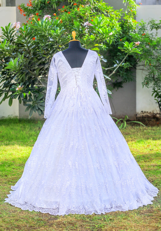 Graceful Ball Gown Wedding Dress with Back Knot