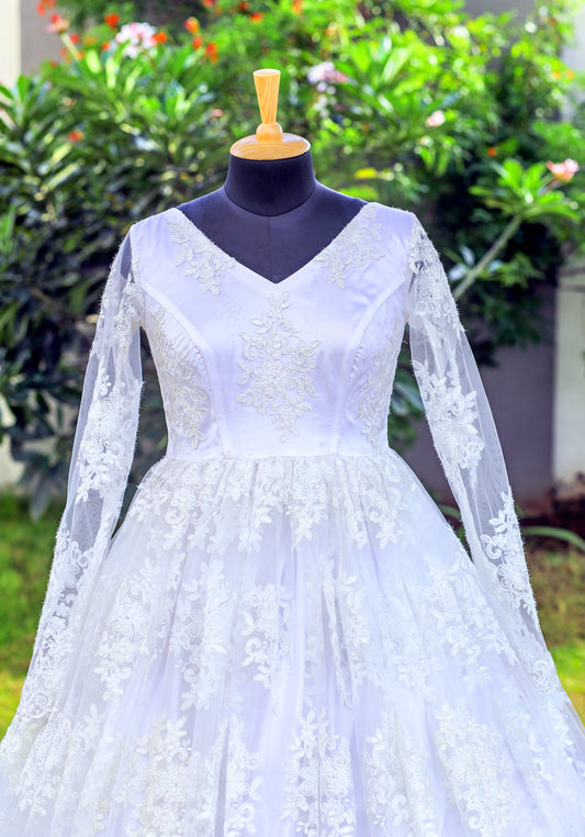 Bridal Wedding Gown with Stylish Back Knot